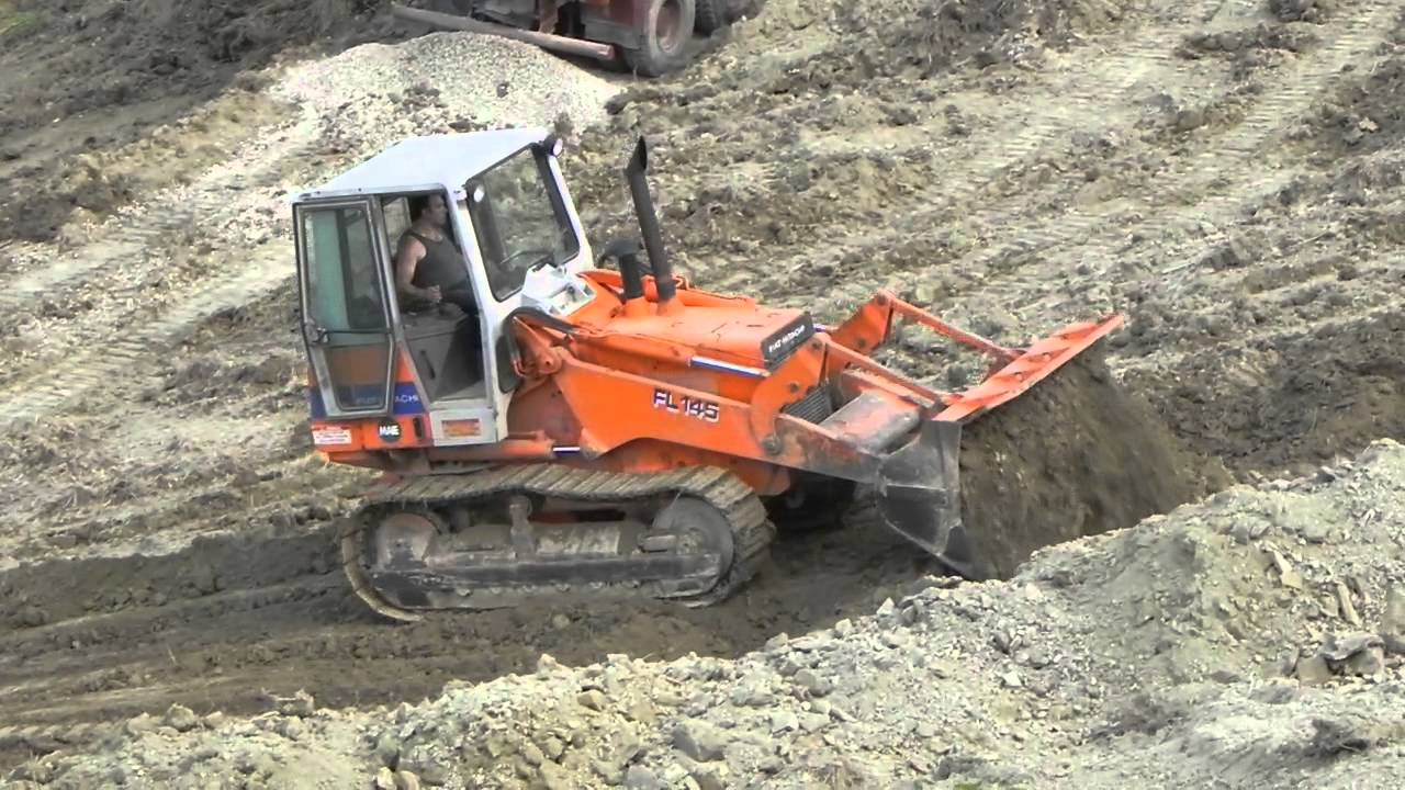 New Holland FL145 Crawler Loader Parts Manual - Neo Truck Manuals
