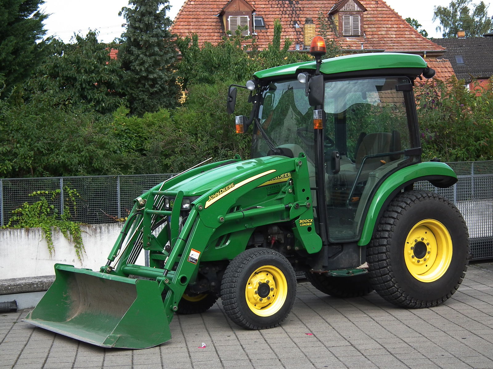 John Deere 300, 300X, 300CX Loader Parts Manual - Neo Truck Manuals