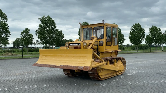 Komatsu D50P-15 Bulldozer Parts Manual - Neo Truck Manuals