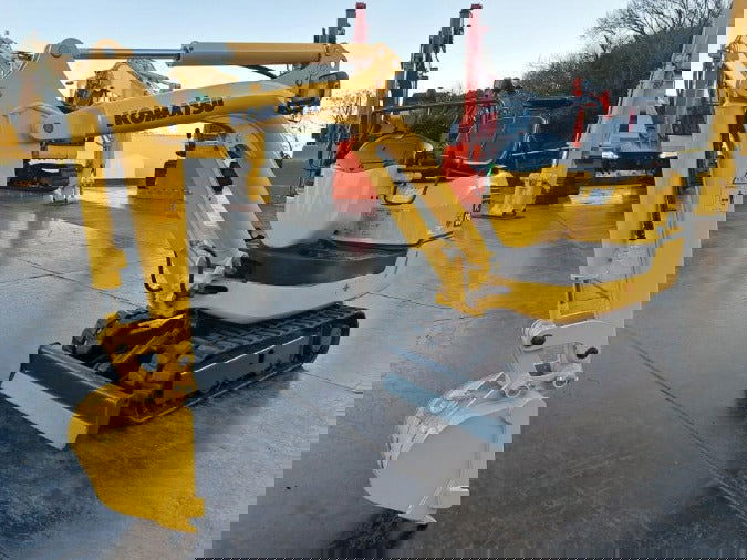 Komatsu PC10MR-1 Crawler Excavator Parts Manual - Neo Truck Manuals